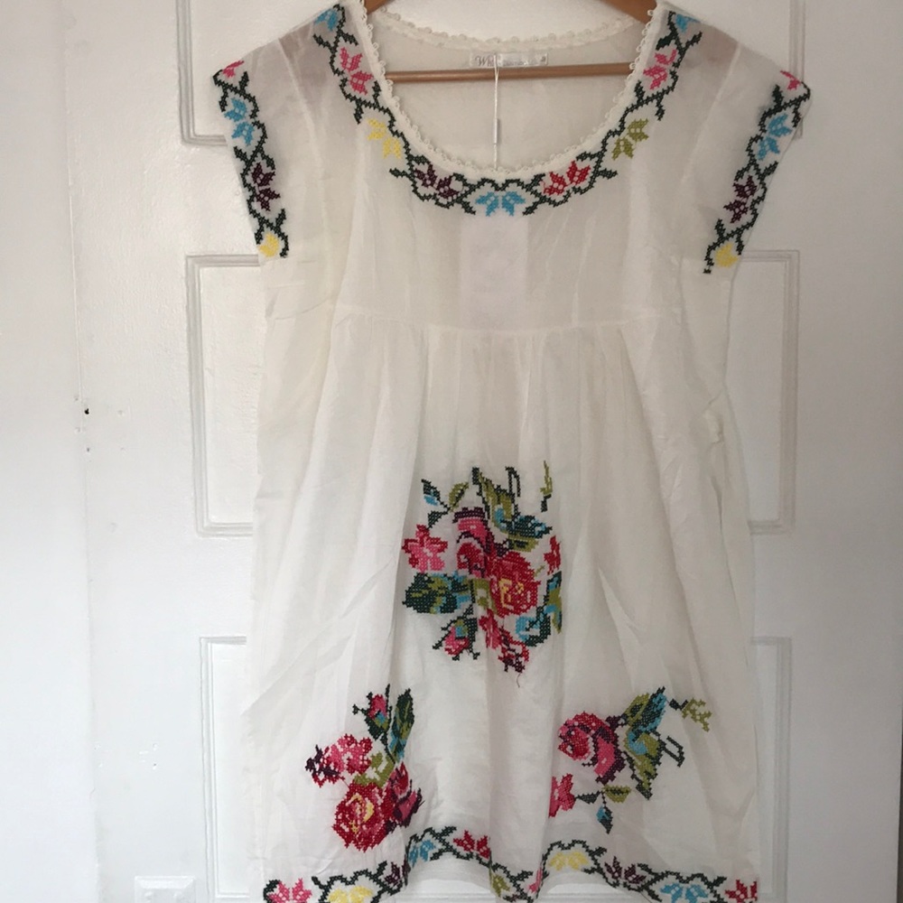 White Diamonds Embroidered bohemian mini Dress - Picture 2 of 8